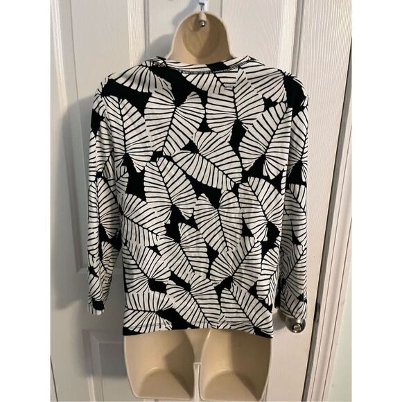 Raefella Black and White Palm Cardigan. Size Medium - Picture 5 of 6